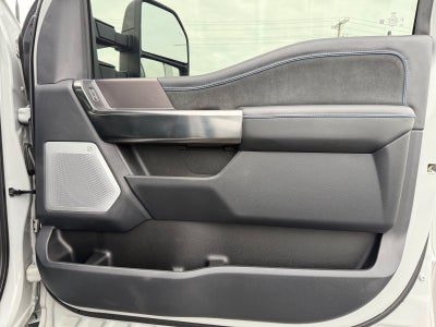 2026 Ford Super Duty F-350 SRW Platinum