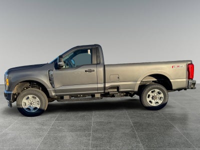 2026 Ford Super Duty F-350 SRW XLT