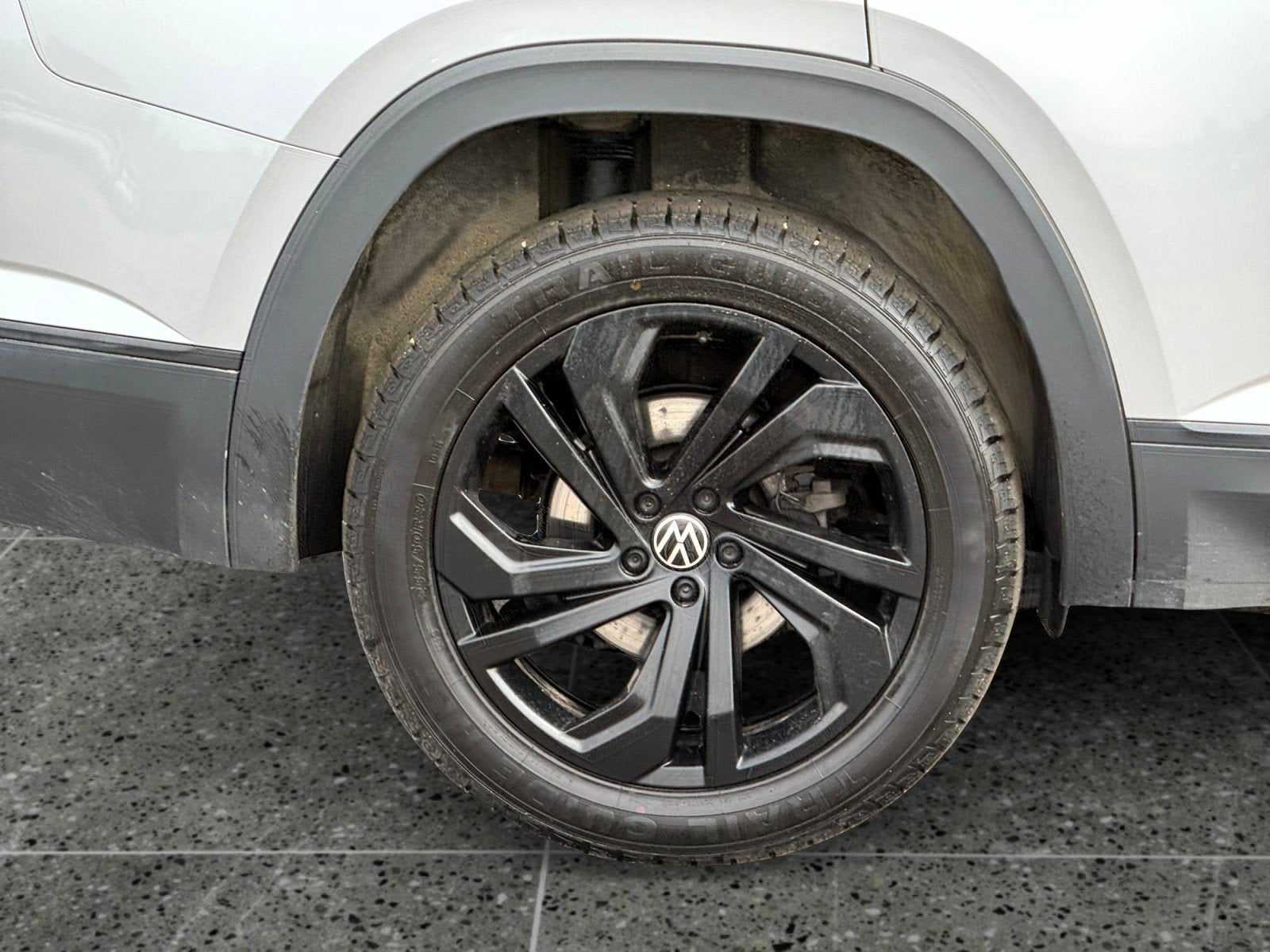 2022 Volkswagen Atlas 3.6L V6 SE w/Technology