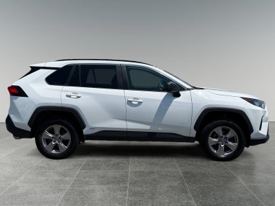 2022 Toyota RAV4 Hybrid LE