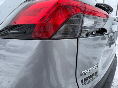 2022 Toyota RAV4 Hybrid LE