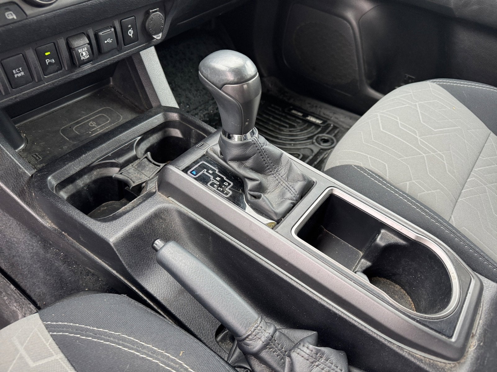 2022 Toyota Tacoma 4WD TRD Off Road