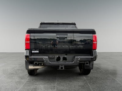 2025 Toyota Tacoma 4WD SR5