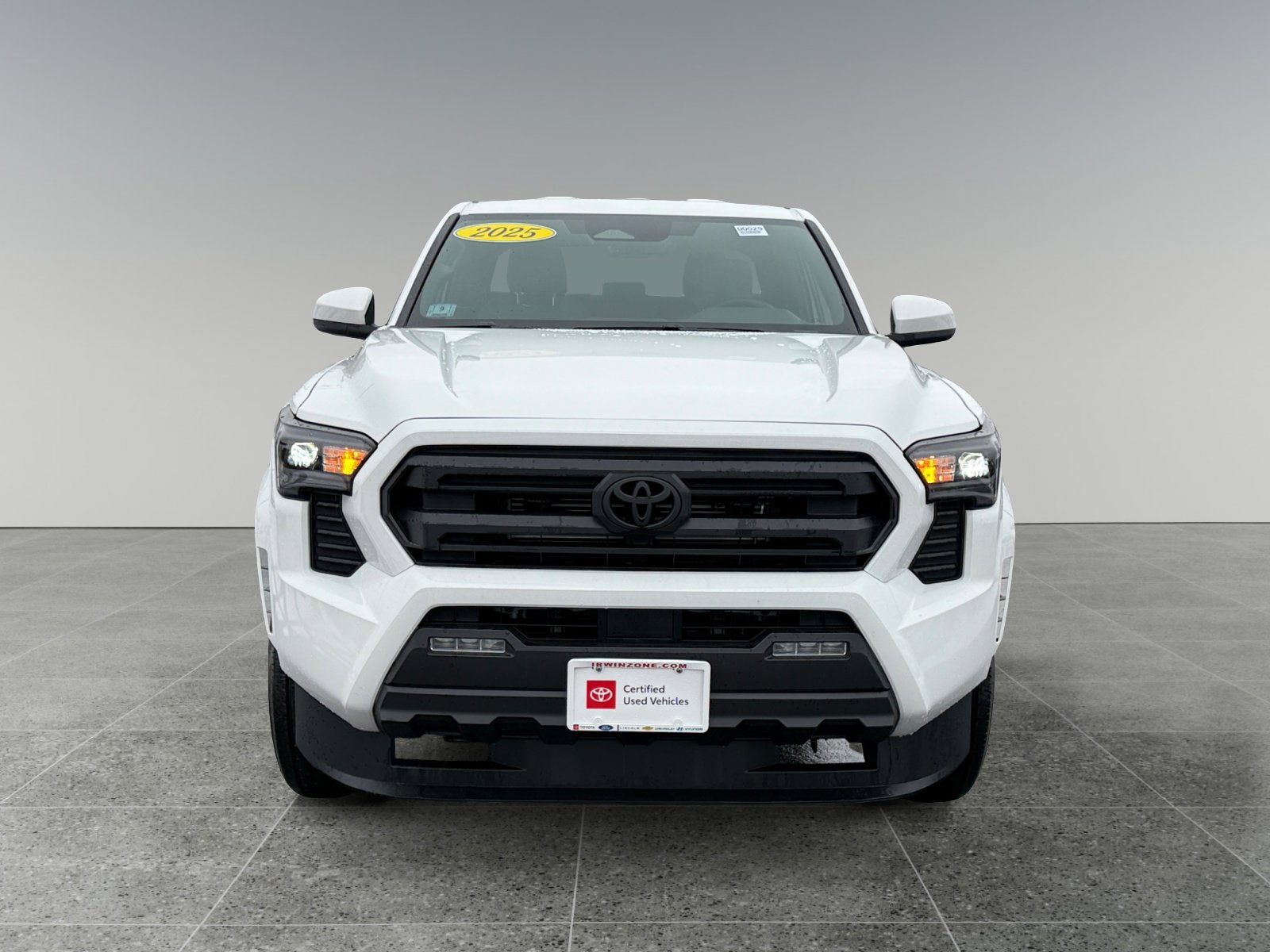 2025 Toyota Tacoma 4WD SR5
