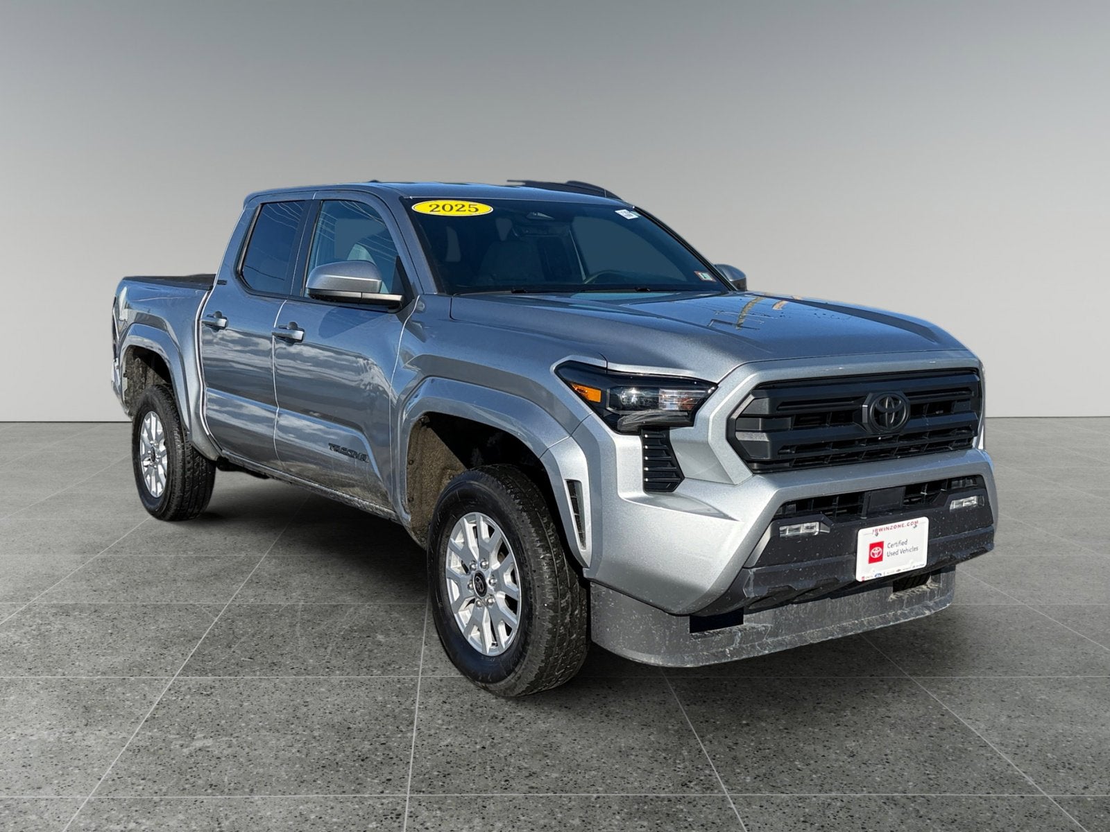 2025 Toyota Tacoma 4WD SR5