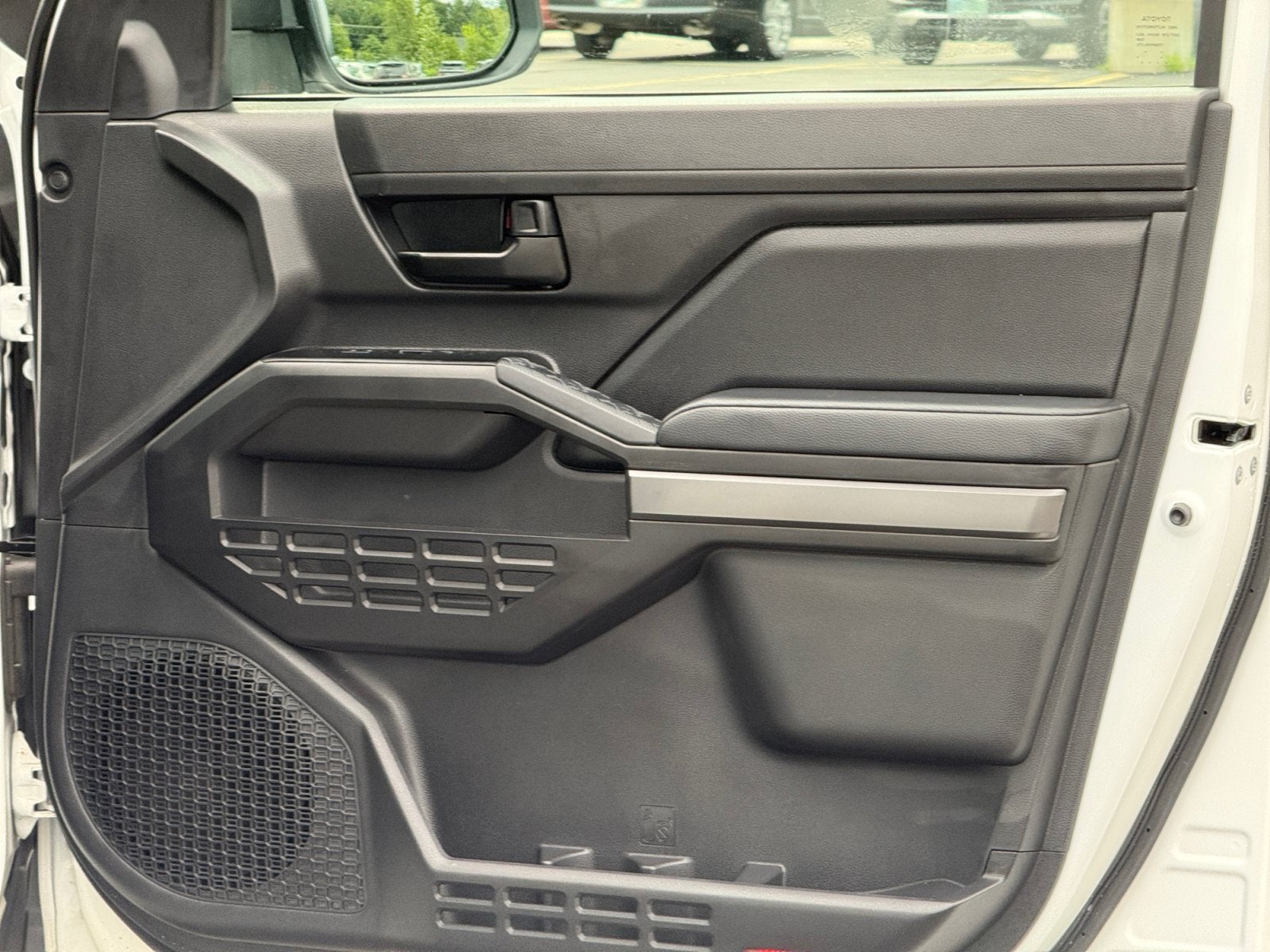 2025 Toyota Tacoma 4WD SR5