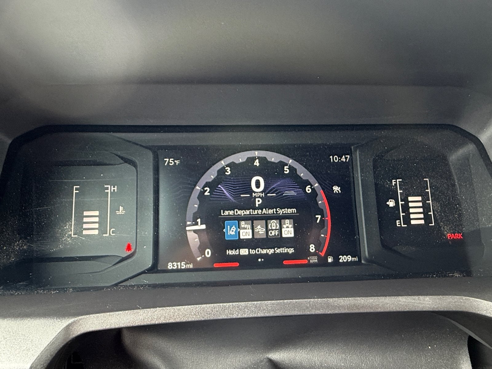 2025 Toyota Tacoma 4WD SR5
