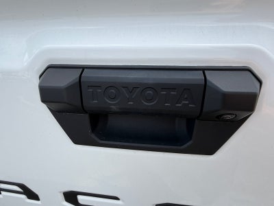 2025 Toyota Tacoma 4WD SR5