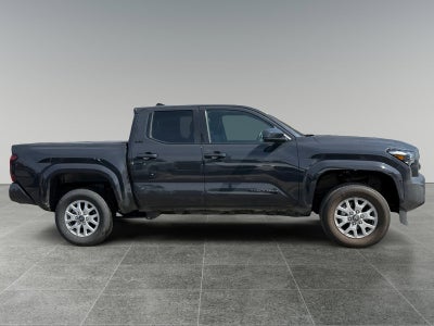 2025 Toyota Tacoma 4WD SR5