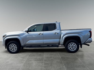 2026 Toyota Tacoma 4WD SR5