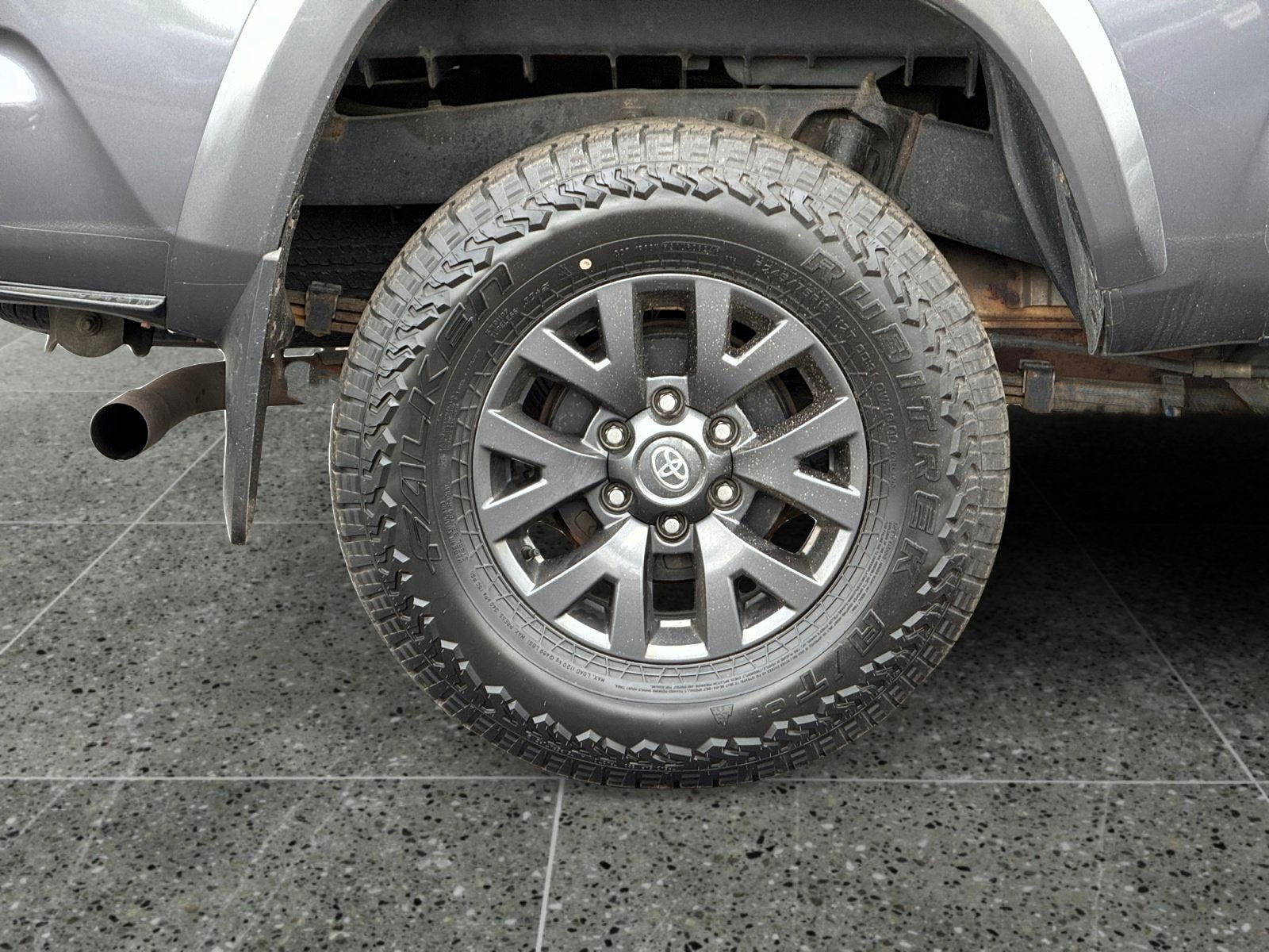 2022 Toyota Tacoma 4WD SR5