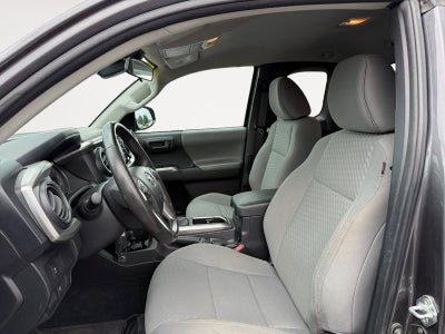 2022 Toyota Tacoma 4WD SR5