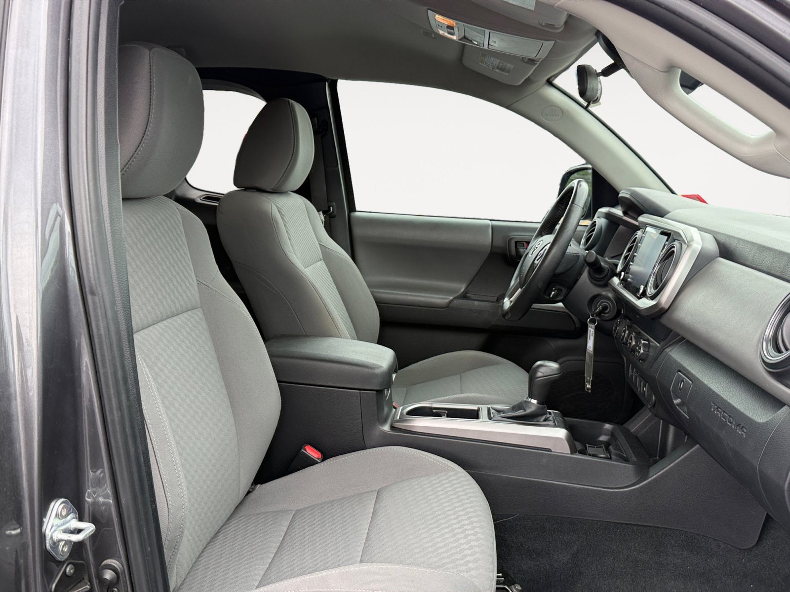 2022 Toyota Tacoma 4WD SR5