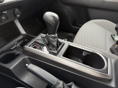 2022 Toyota Tacoma 4WD SR5