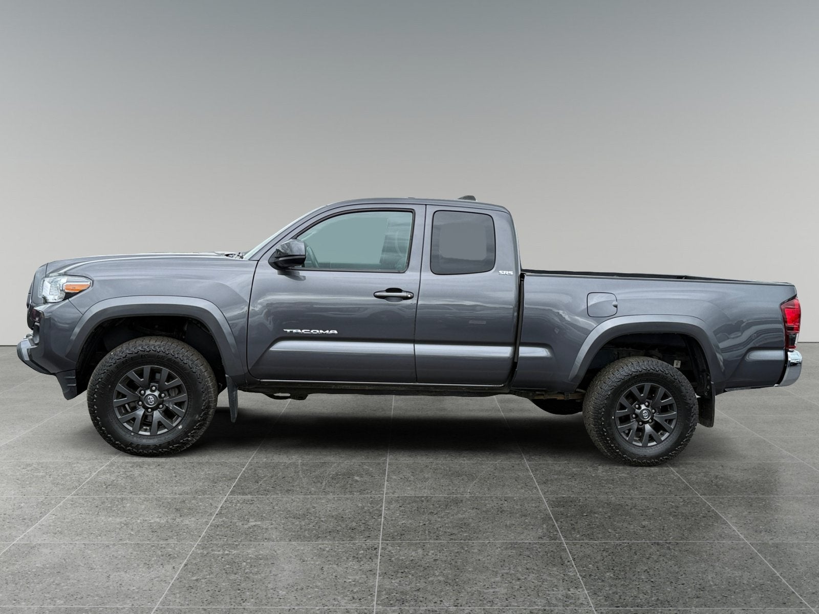 2022 Toyota Tacoma 4WD SR5