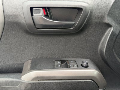 2022 Toyota Tacoma 4WD SR5