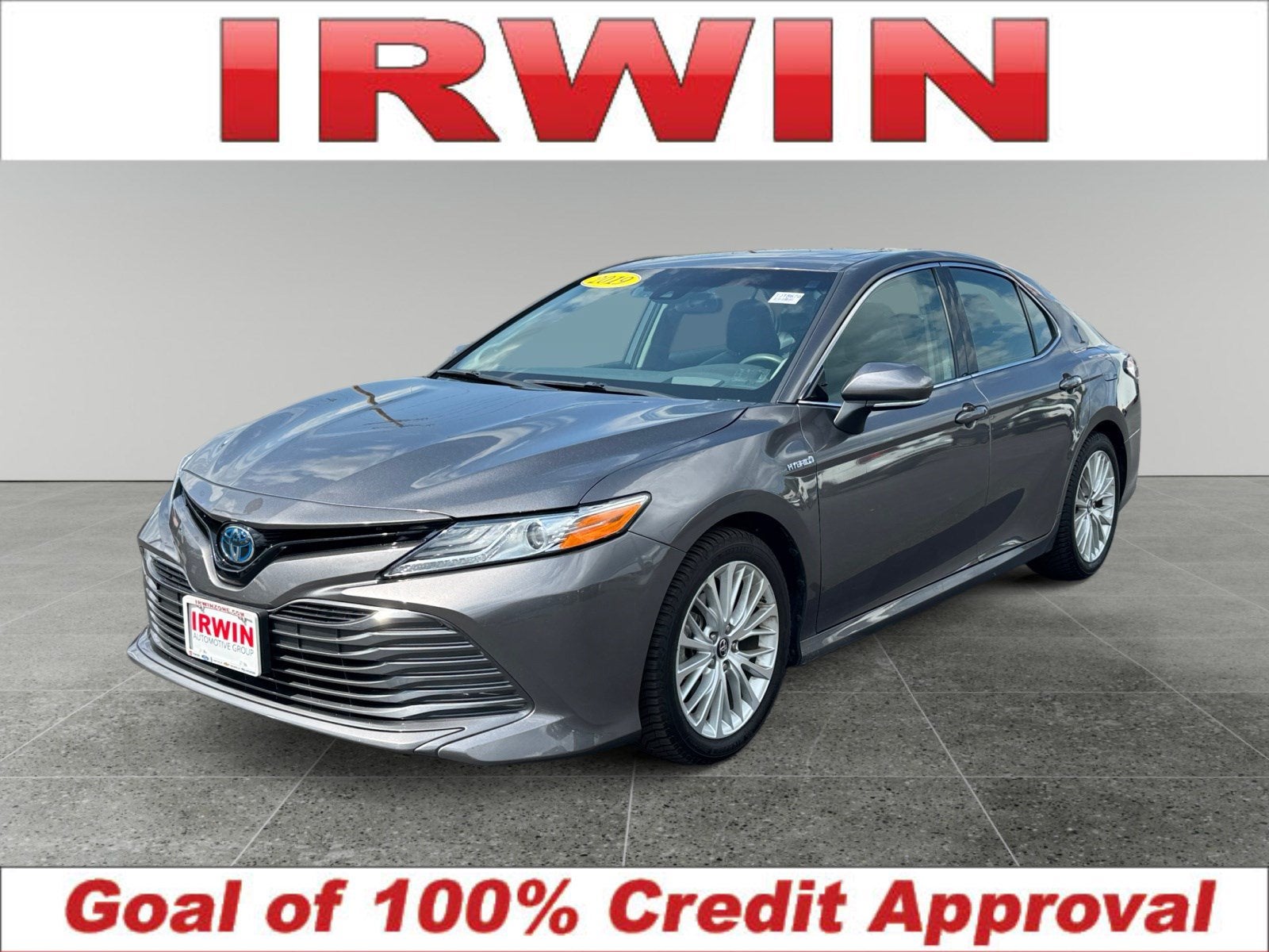 2019 Toyota Camry Hybrid XLE