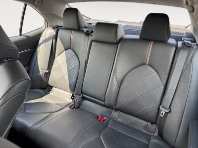 2019 Toyota Camry Hybrid XLE