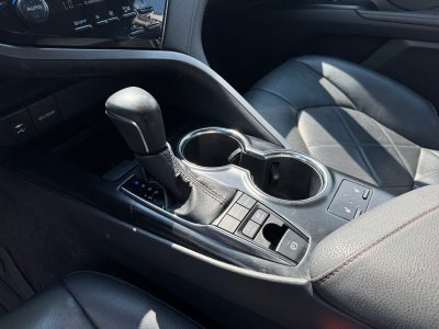 2019 Toyota Camry Hybrid XLE