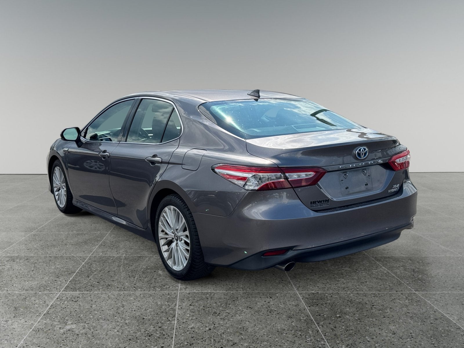 2019 Toyota Camry Hybrid XLE