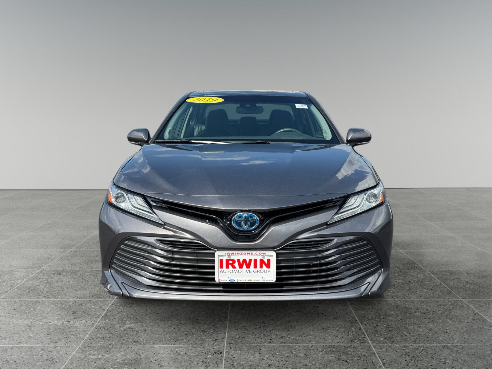 2019 Toyota Camry Hybrid XLE