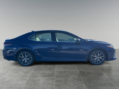 2023 Toyota Camry Hybrid XLE