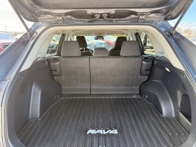 2022 Toyota RAV4 Hybrid LE