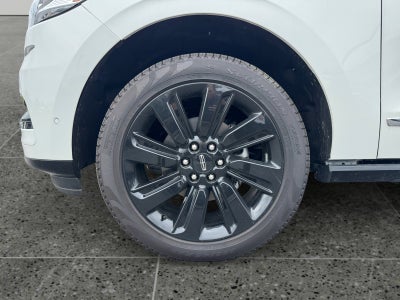 2024 Lincoln Navigator L Reserve