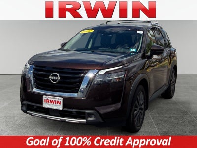 2022 Nissan Pathfinder SL