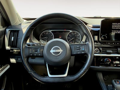 2022 Nissan Pathfinder SL