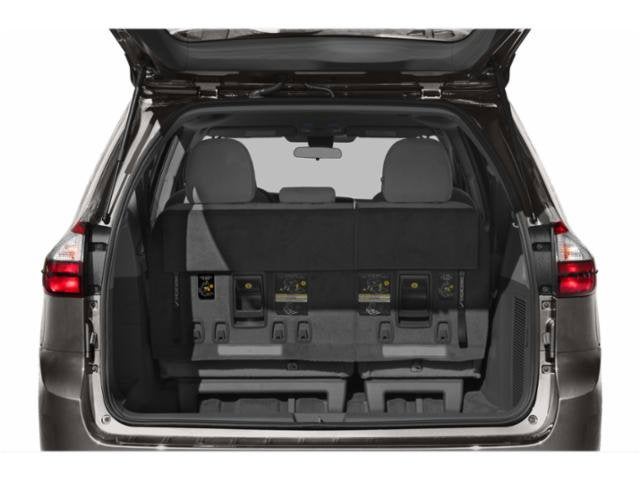 2020 Toyota Sienna XLE