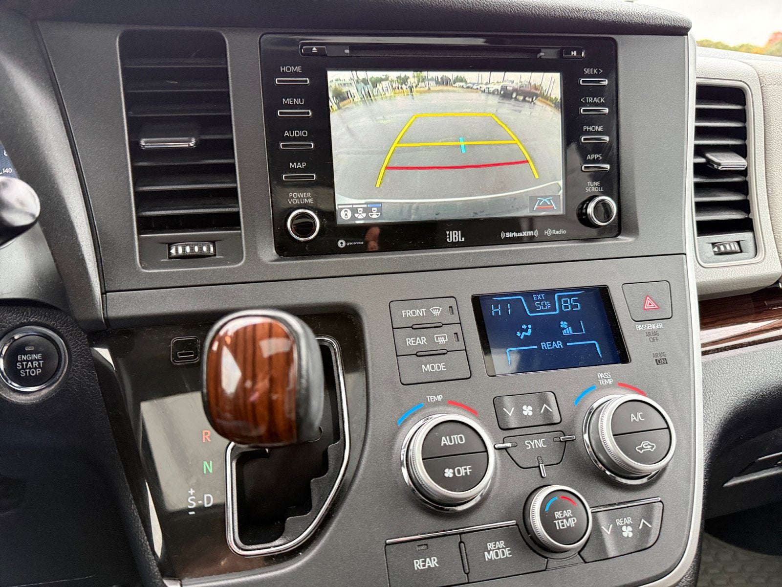 2020 Toyota Sienna Limited Premium