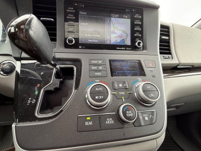 2020 Toyota Sienna XLE