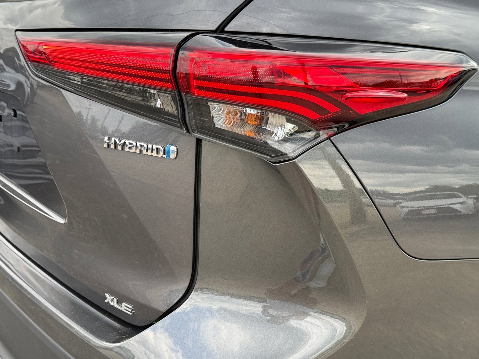 2022 Toyota Highlander Hybrid XLE