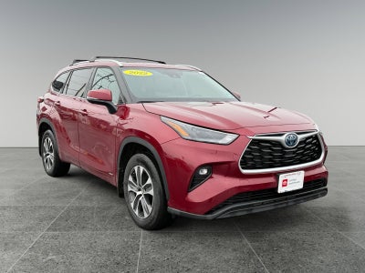 2022 Toyota Highlander Hybrid XLE