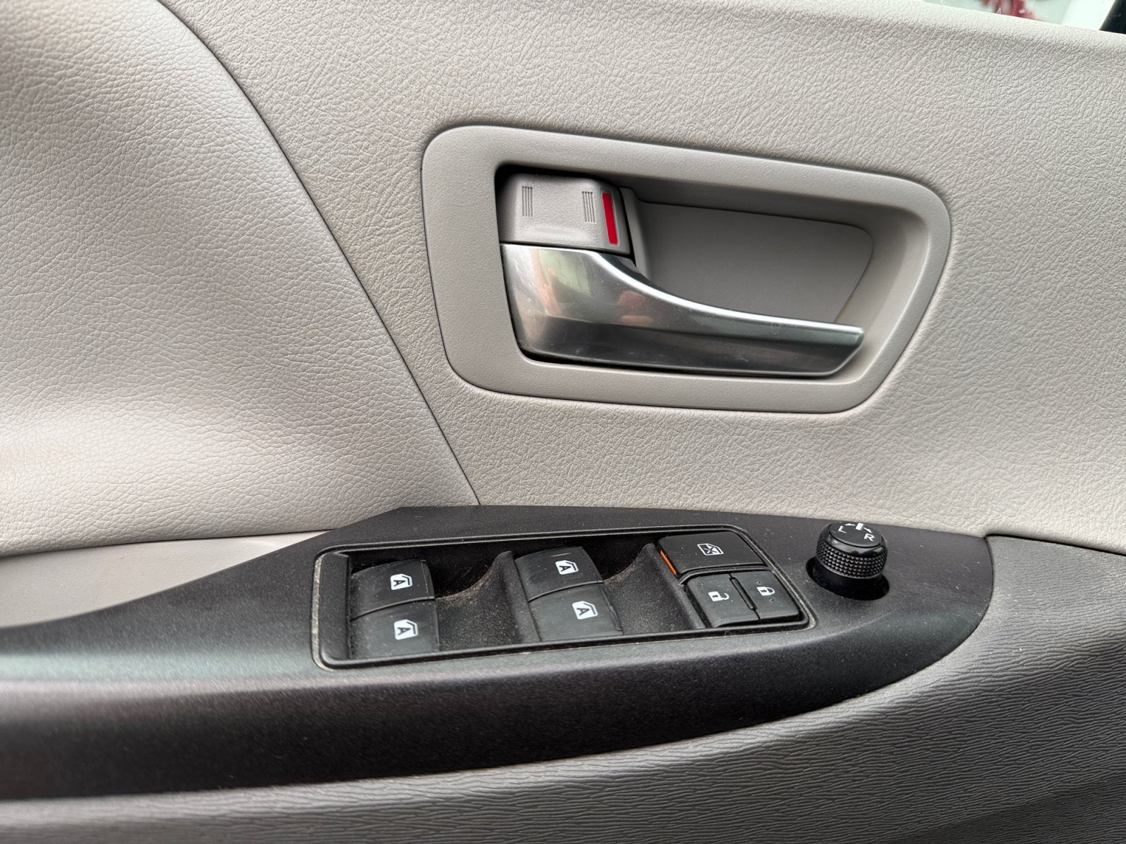 2020 Toyota Sienna LE