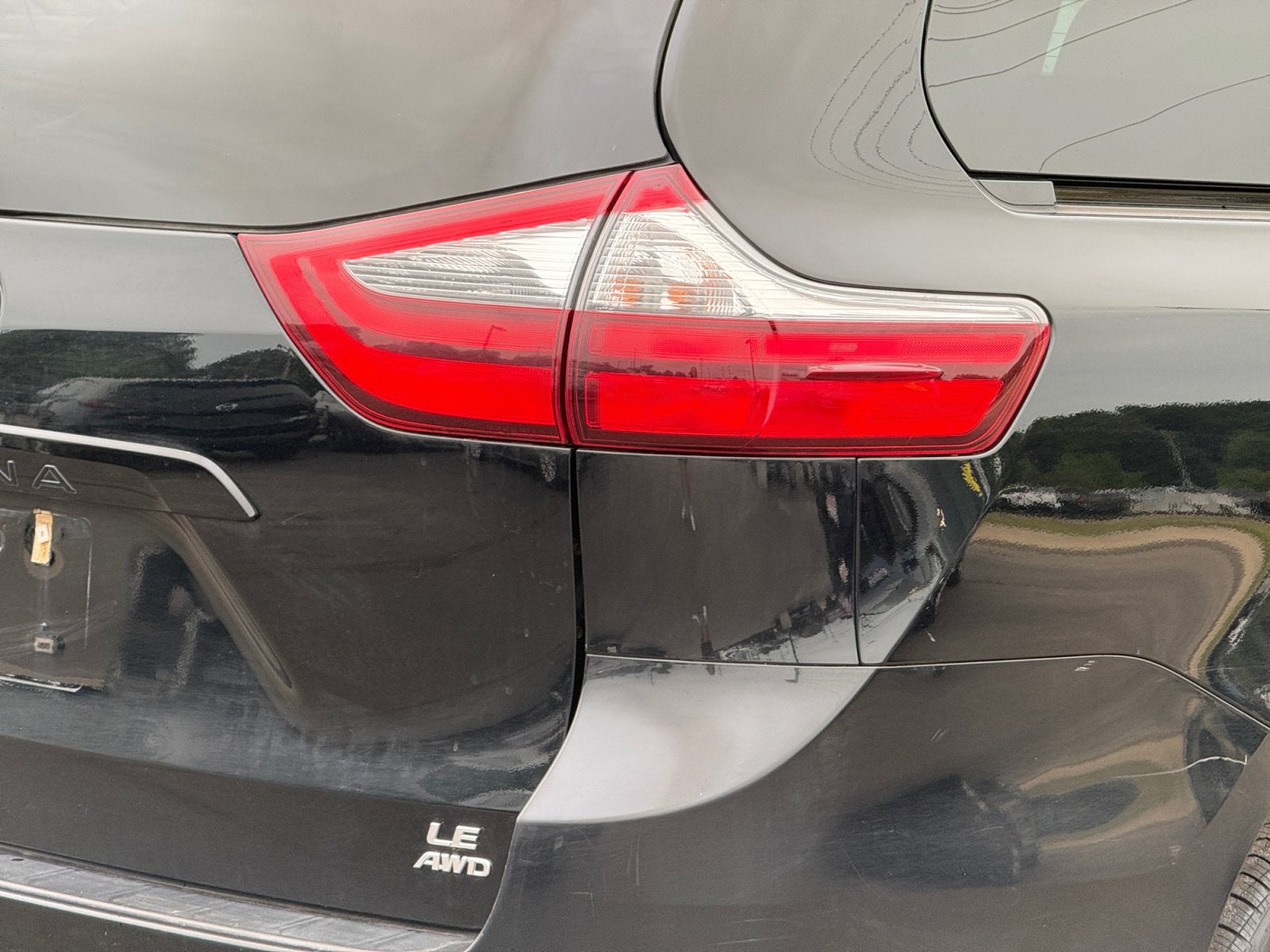 2020 Toyota Sienna LE