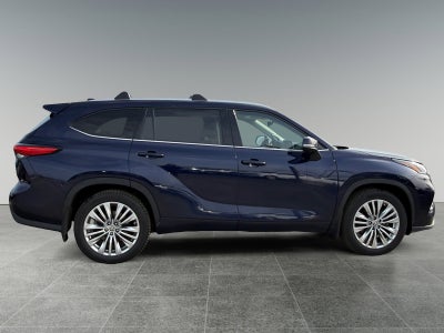2023 Toyota Highlander Platinum