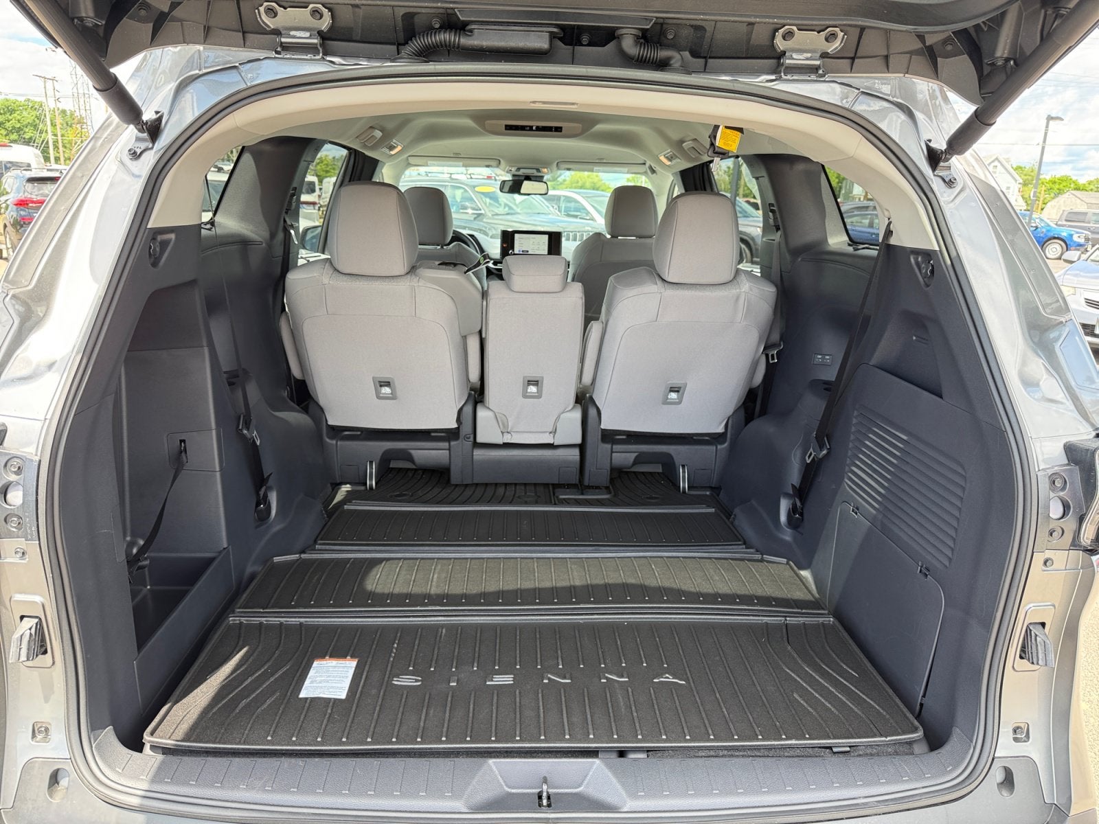 2026 Toyota Sienna LE