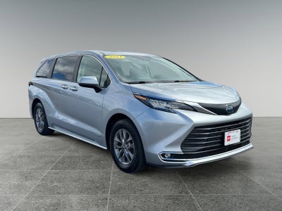 2021 Toyota Sienna XLE