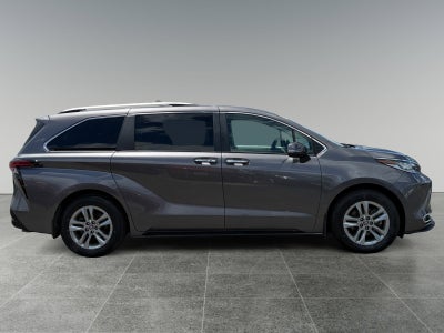 2024 Toyota Sienna Limited