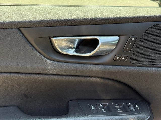 2020 Volvo S60 Momentum