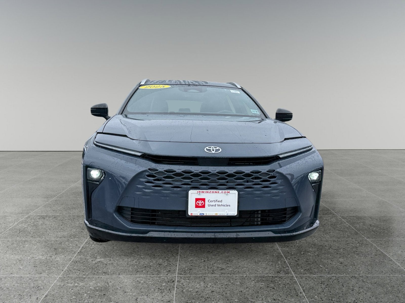 2025 Toyota Crown Signia XLE