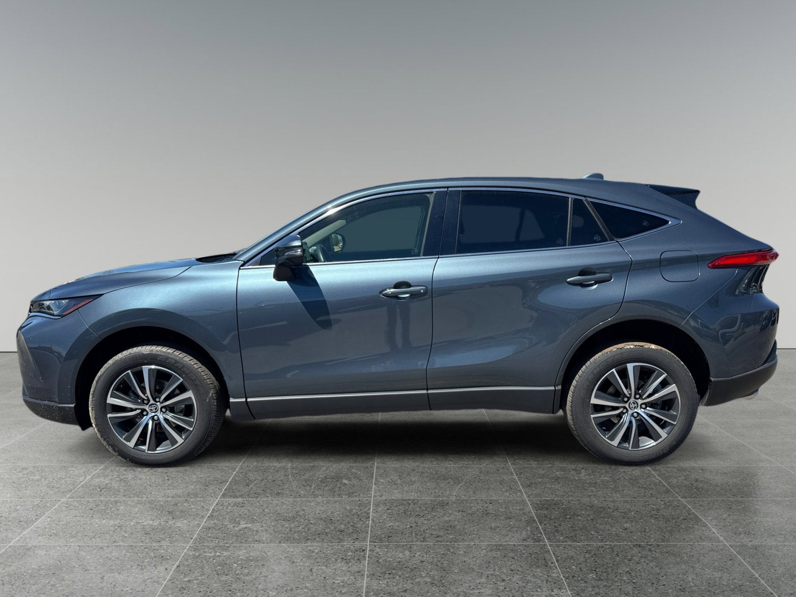 2022 Toyota Venza LE