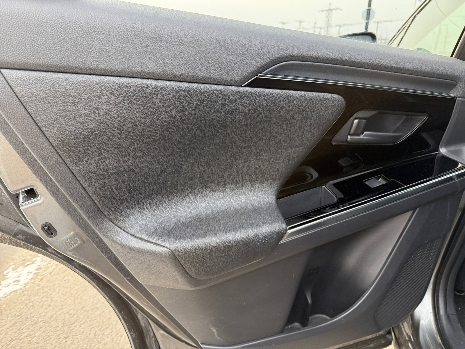 2023 Toyota bZ4X Limited