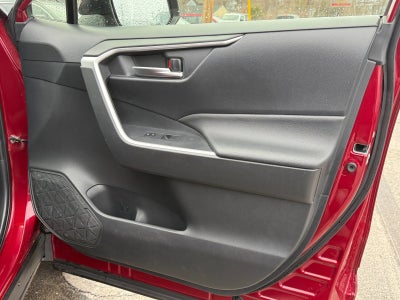 2019 Toyota RAV4 Hybrid XLE