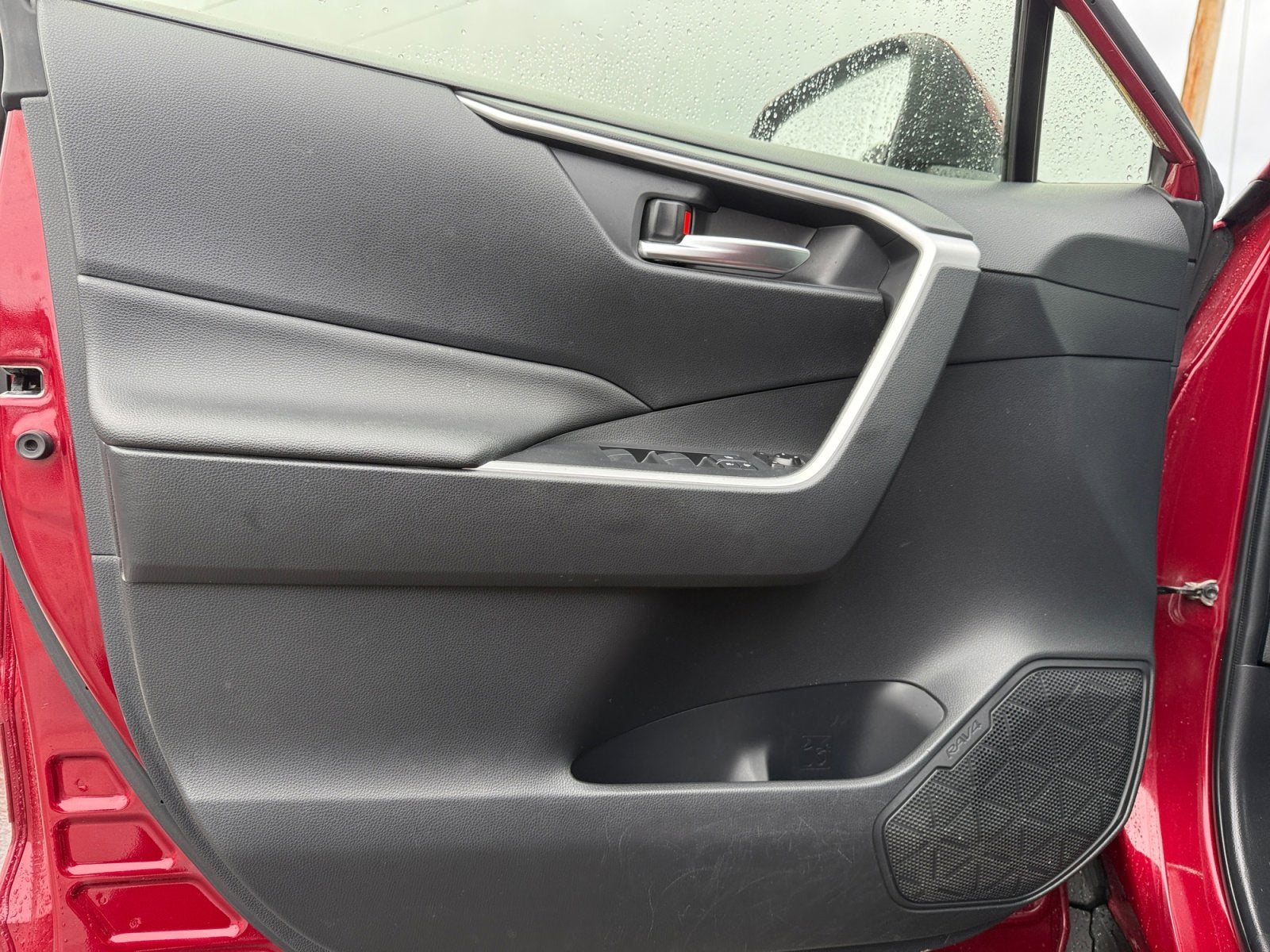 2019 Toyota RAV4 Hybrid XLE