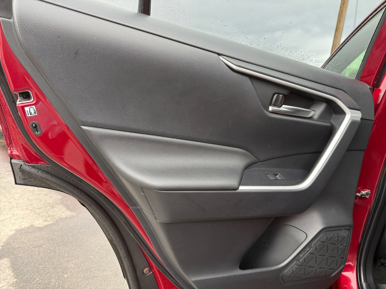 2019 Toyota RAV4 Hybrid XLE