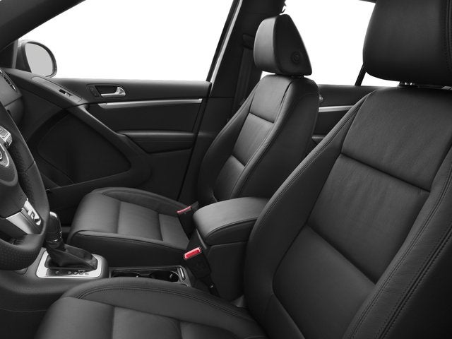 2016 Volkswagen Tiguan Base