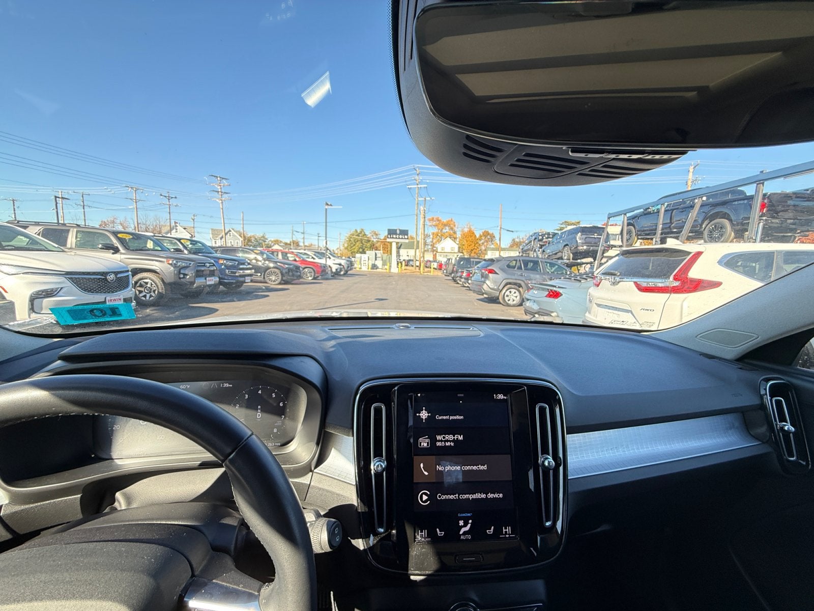 2022 Volvo XC40 Momentum